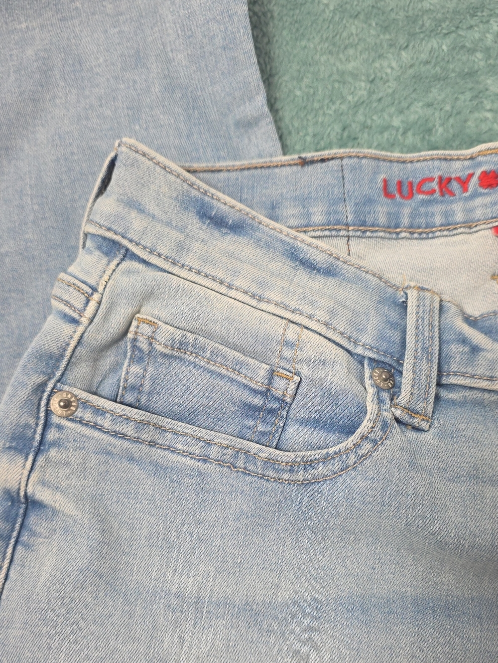 Lucky Brand Light Blue Mid-Rise Women's Jeans - Picture 3 of 8